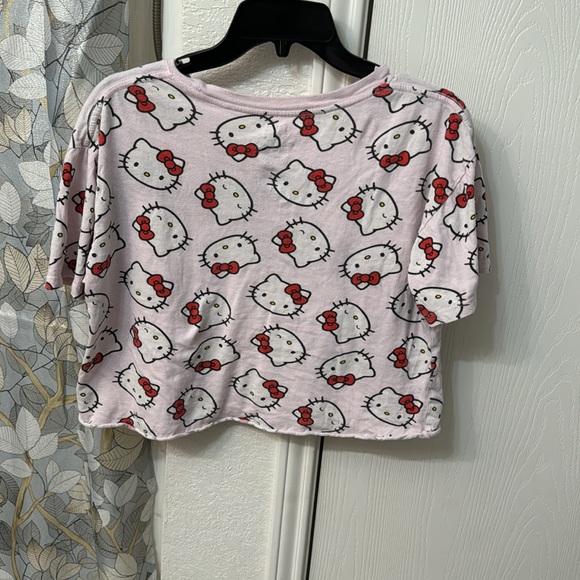 Hello kitty crop top - Picture 2 of 2